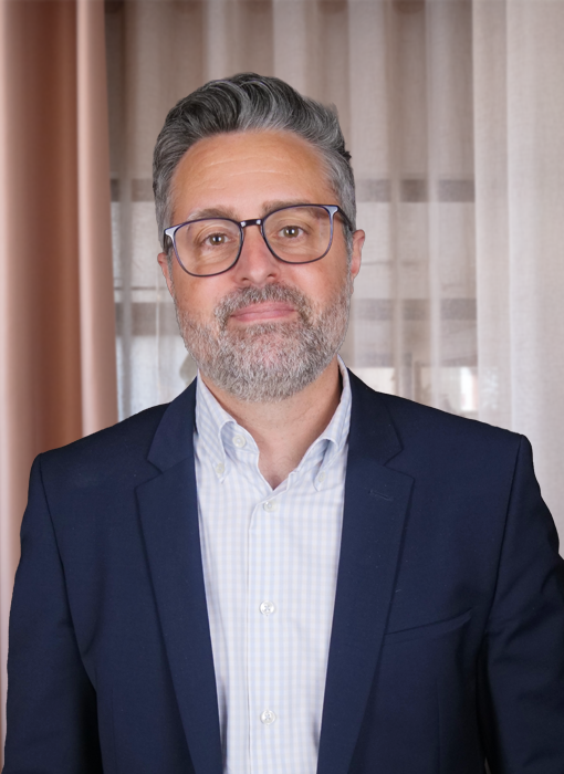 Frameo employee